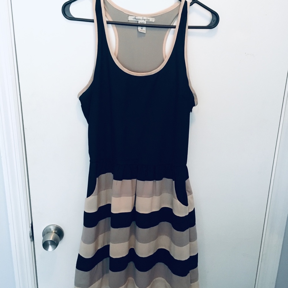 Very cute American Rag Dress! HAS POCKETS!